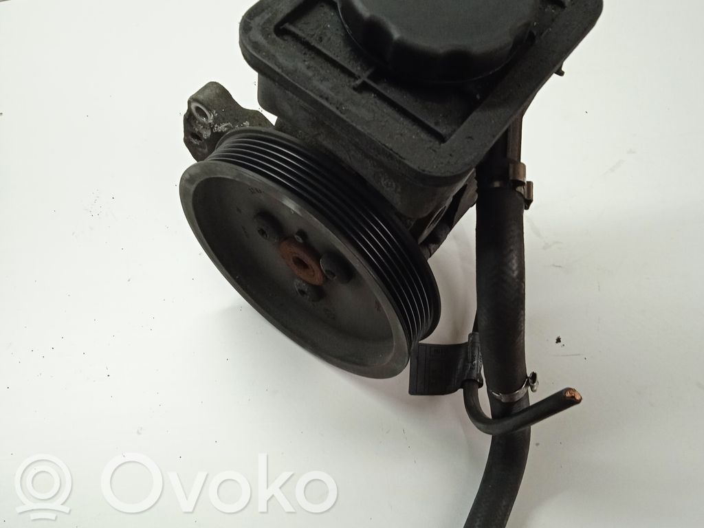 BMW X3 E83 Power steering pump 