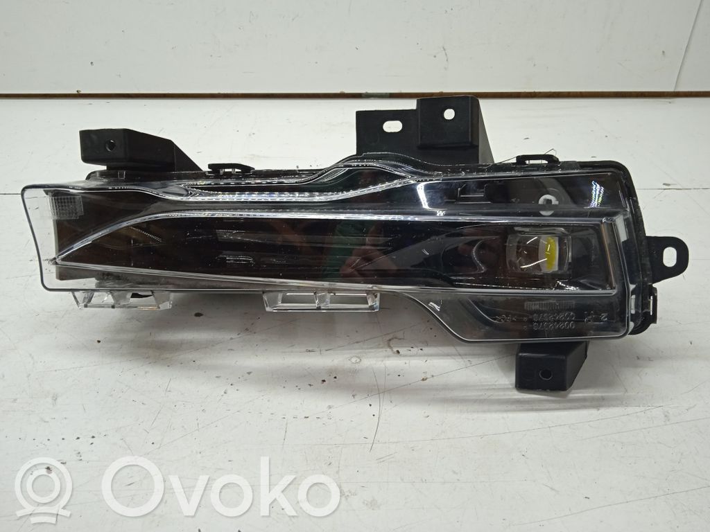 Tesla Model 3 LED-päiväajovalo 