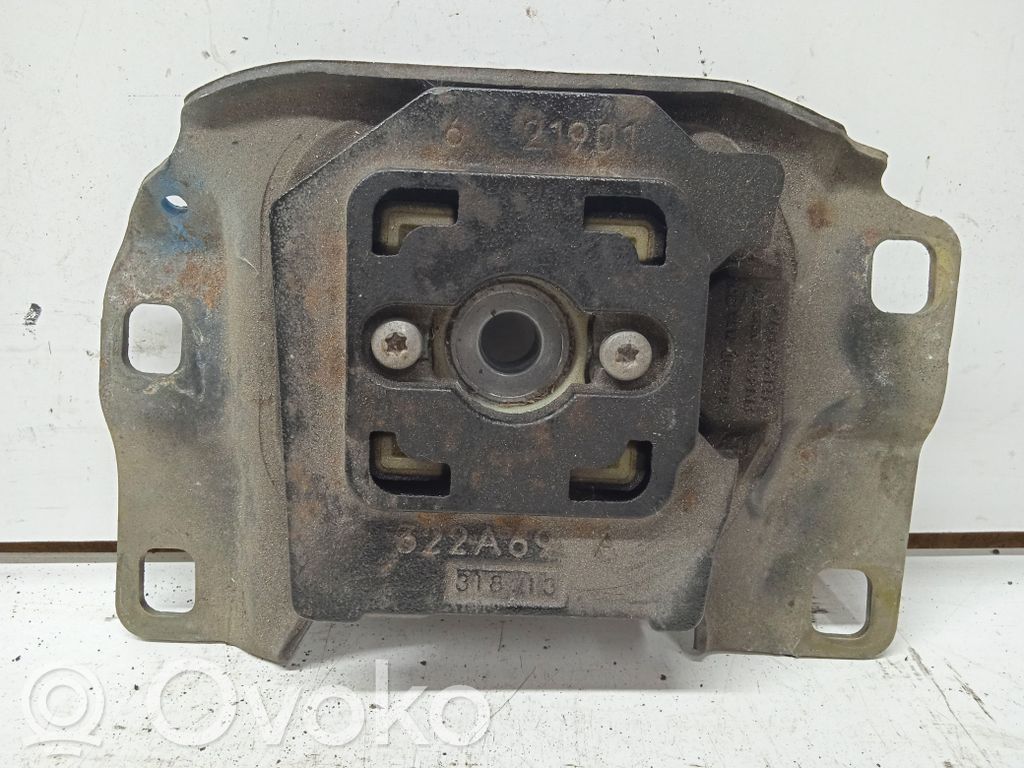 Volvo V40 Engine mount bracket 