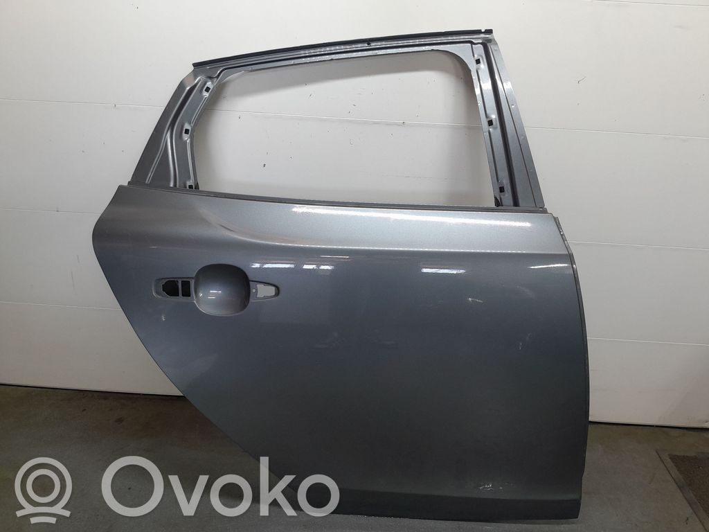 Volvo V40 Aizmugurējās durvis 