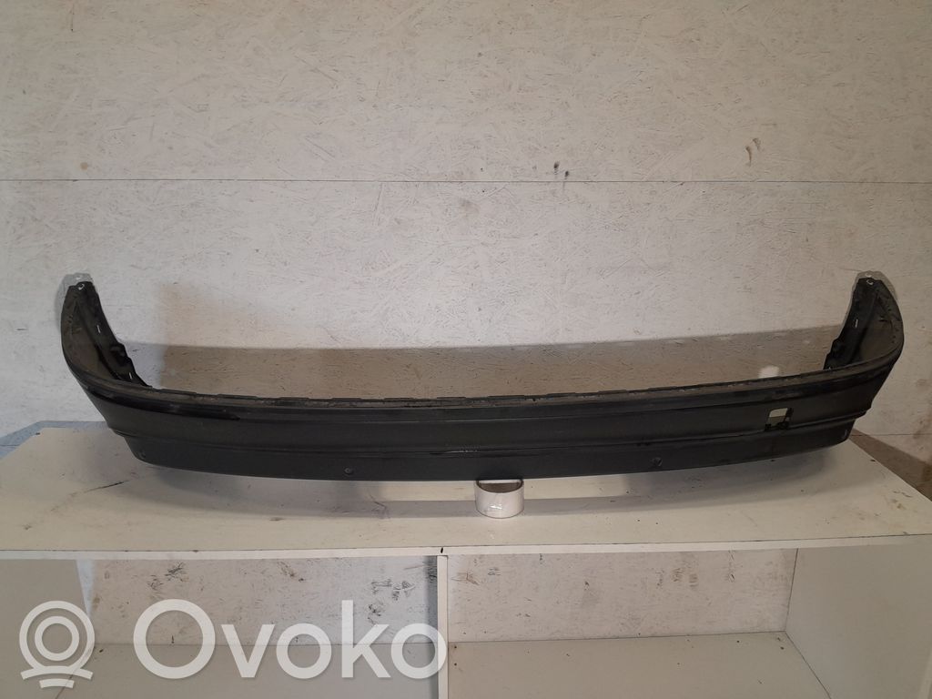 Volkswagen Tiguan Moldura inferior del parachoques trasero 