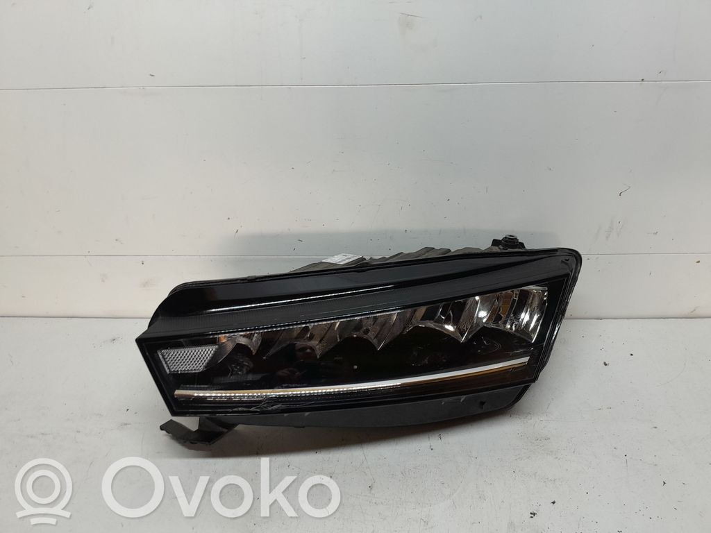 Skoda Octavia Mk4 Headlight/headlamp 