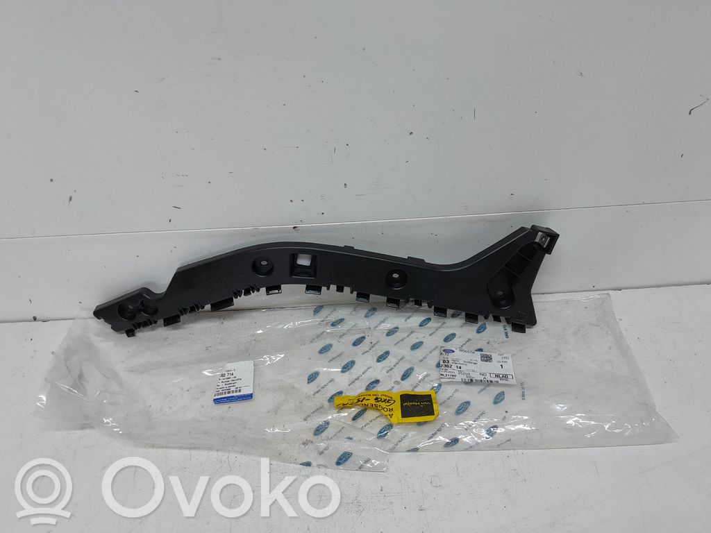Ford Focus Rear bumper mounting bracket 