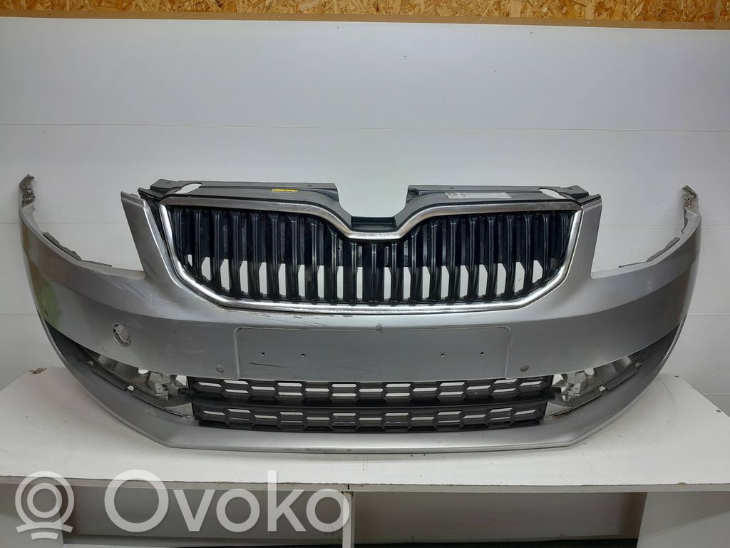 Skoda Octavia Mk3 (5E) Bară față 