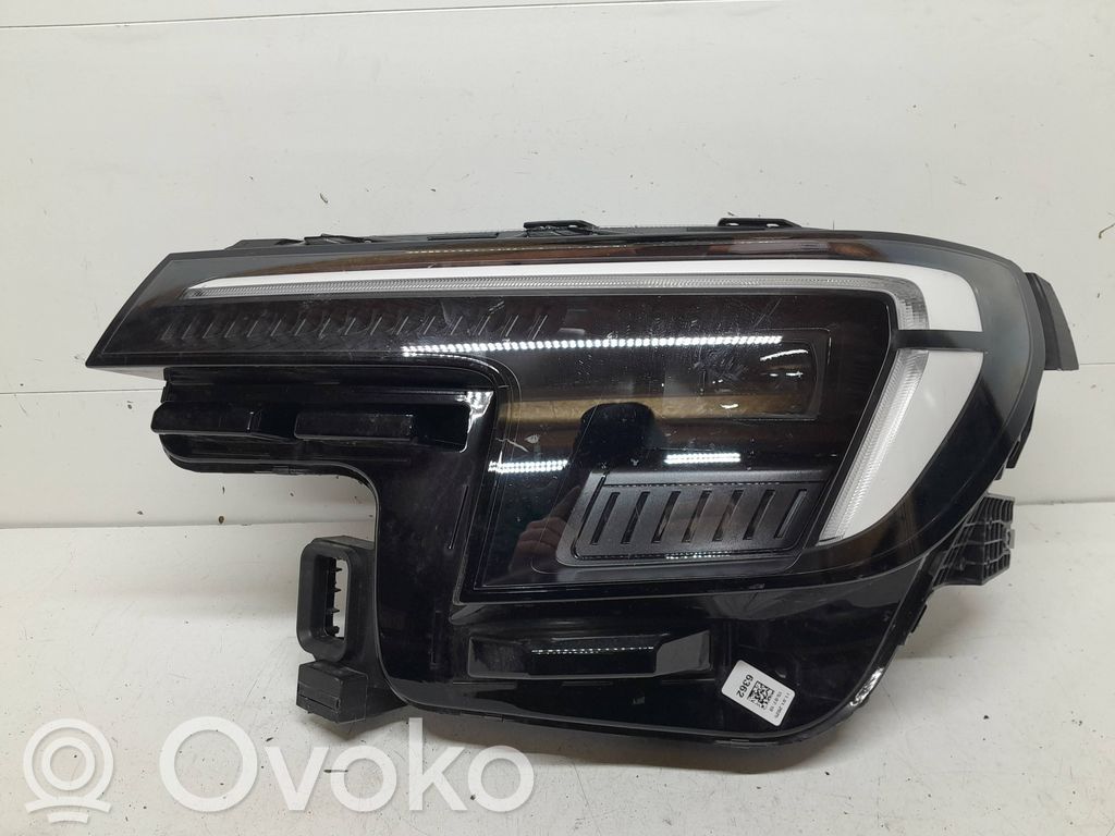 Ford Explorer VI Headlight/headlamp 