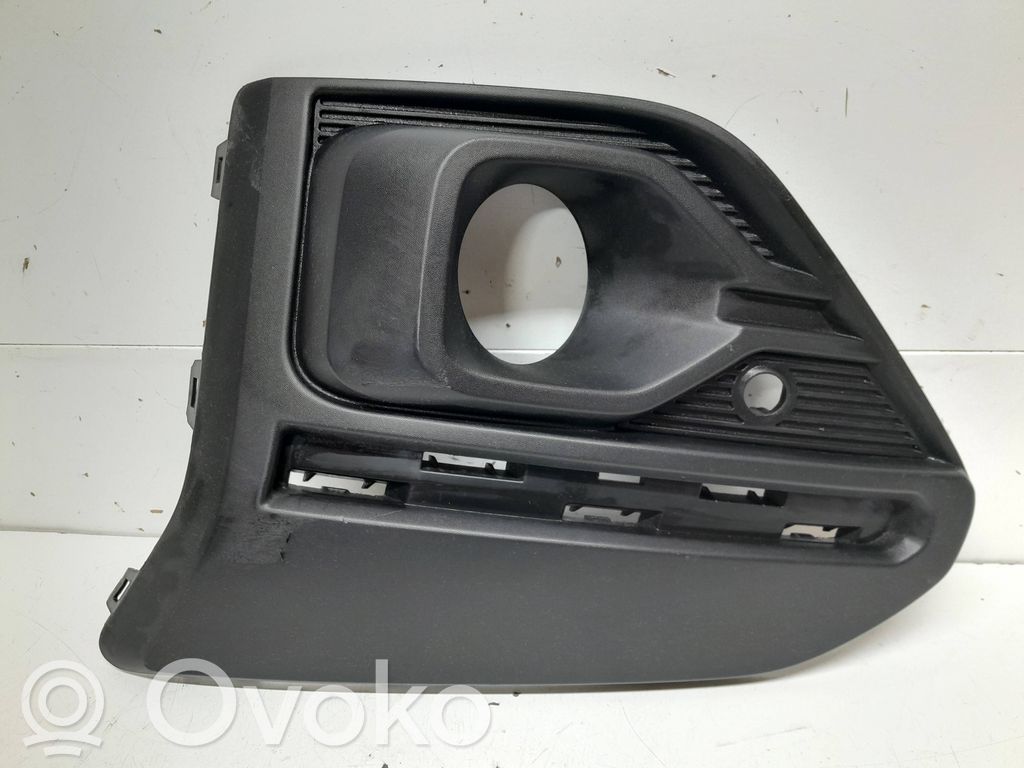 Dacia Sandero III Front fog light trim/grill 