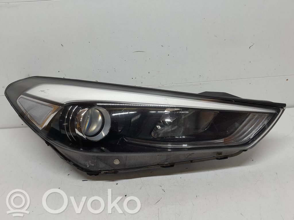 Lampa przednia   92102D7000