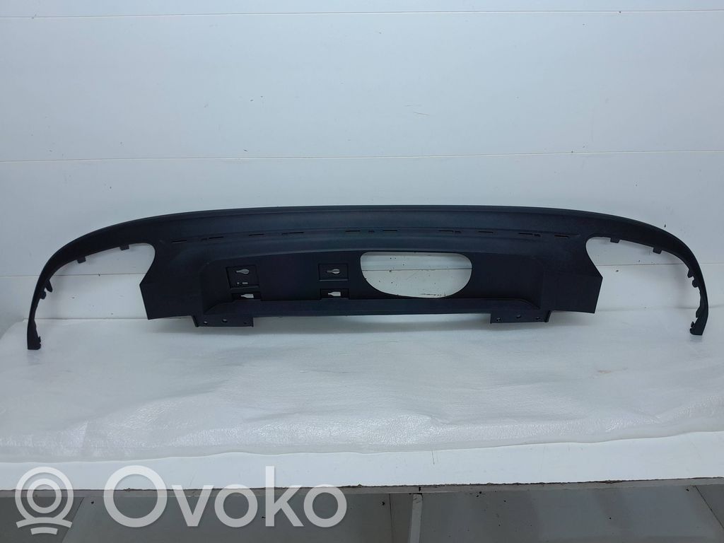 Volvo XC60 Takapuskurin alaosan lista 