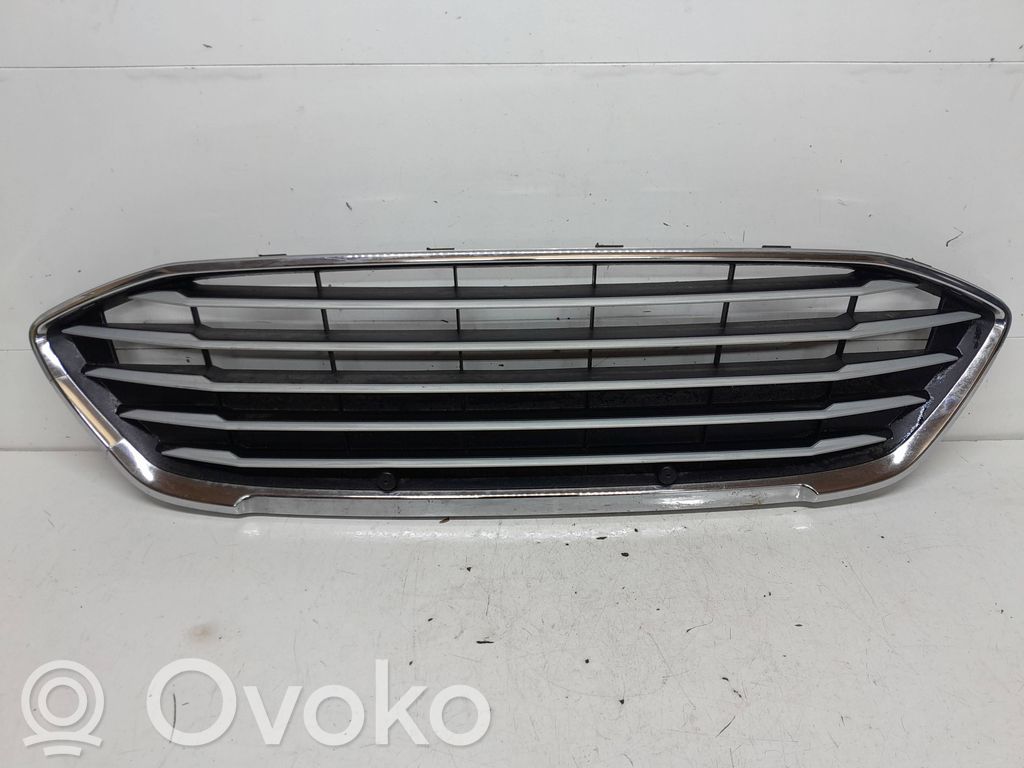 Ford Focus Front bumper upper radiator grill 