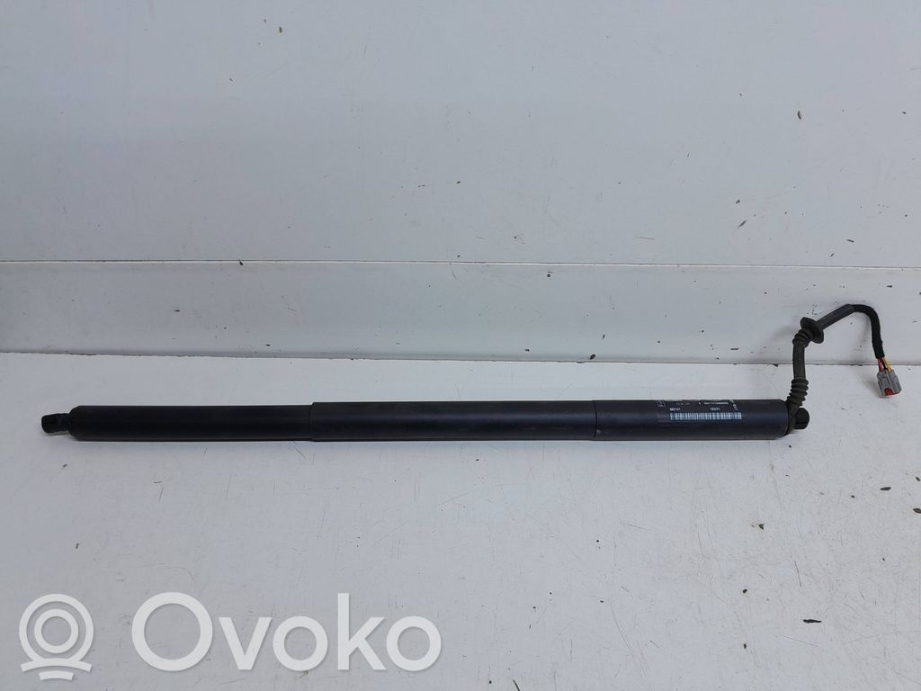 Ford Puma Tailgate/trunk strut/damper 