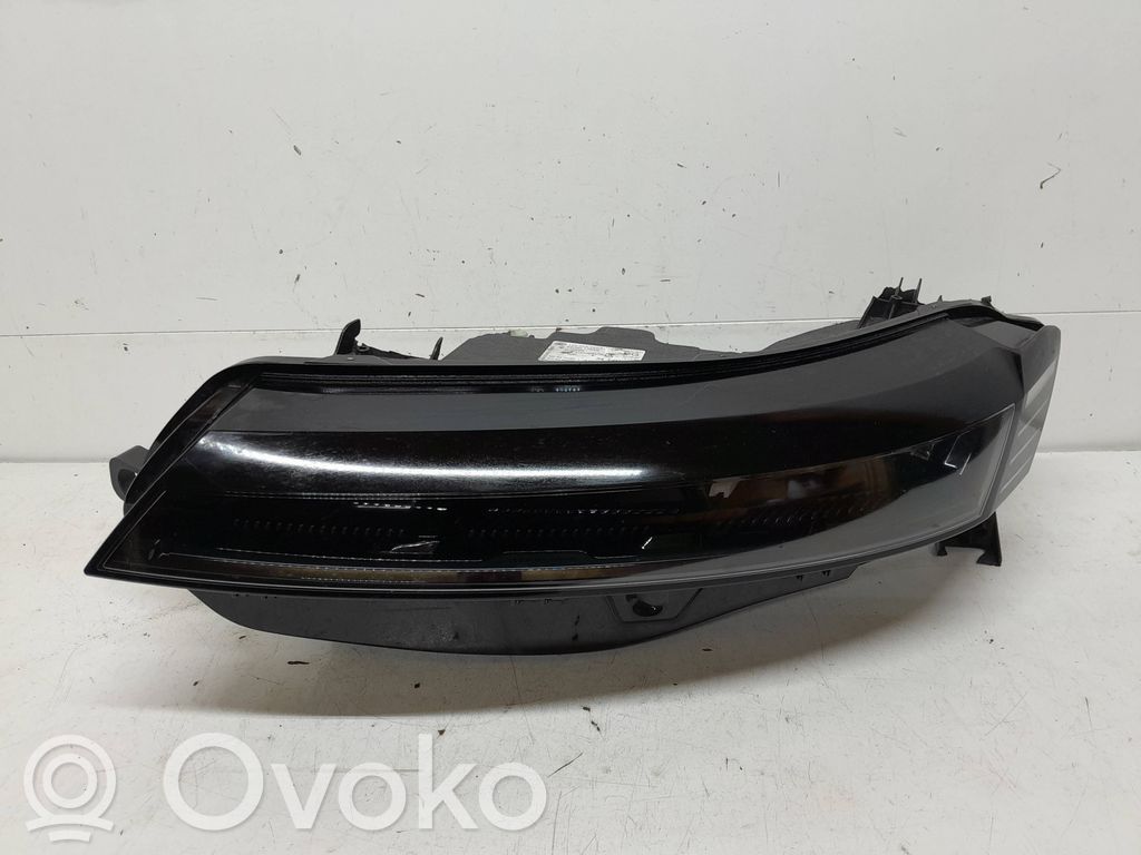 Renault Megane E-Tech Headlight/headlamp 