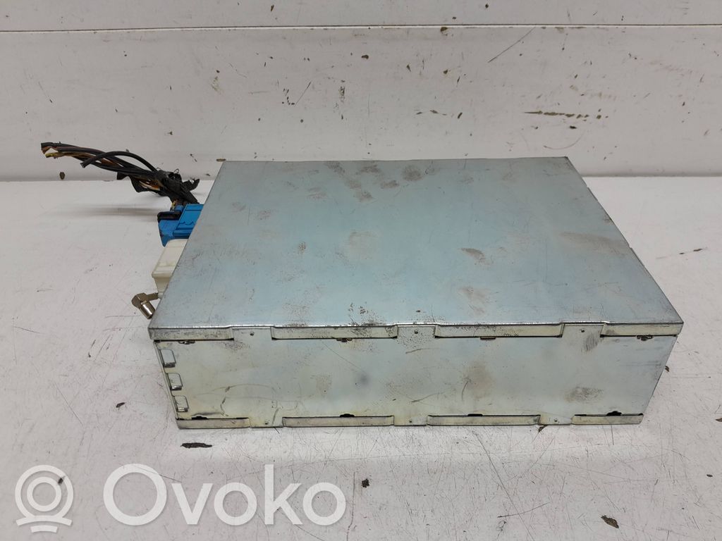 BMW 3 E90 E91 Sound amplifier 