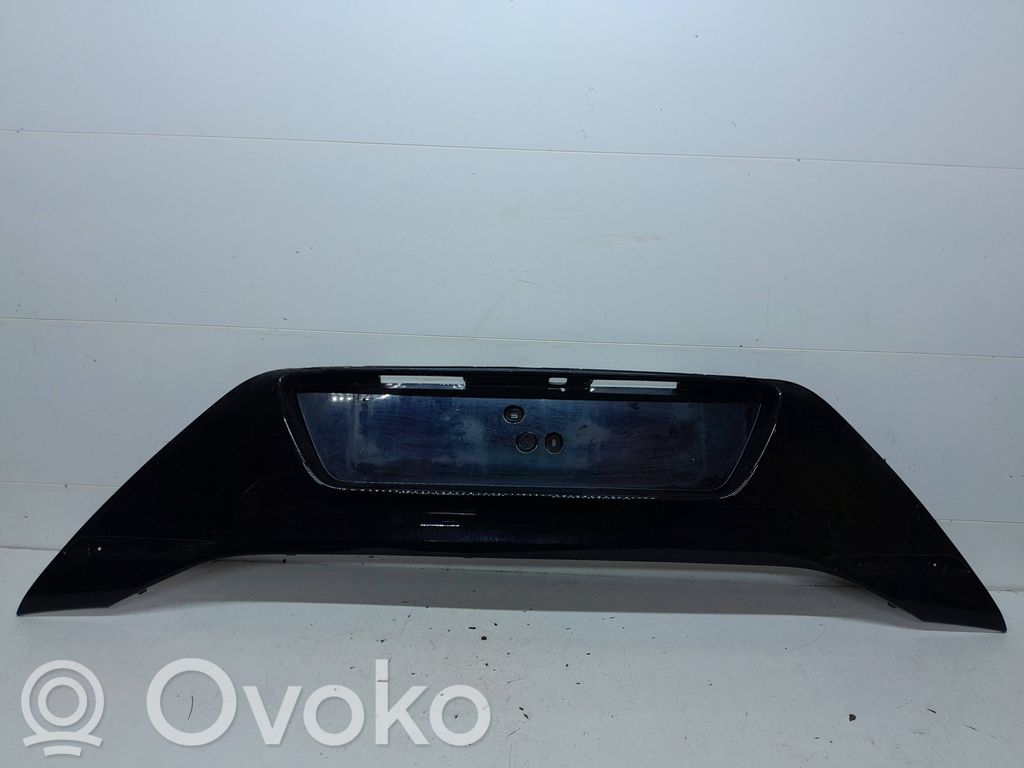 Toyota Aygo AB40 Moldura embellecedora de la barra del amortiguador trasero 