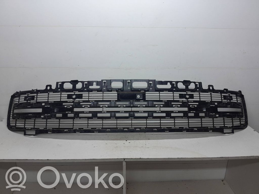 Kratka dolna zderzaka przedniego   M8E217F791A,M8E217F791B