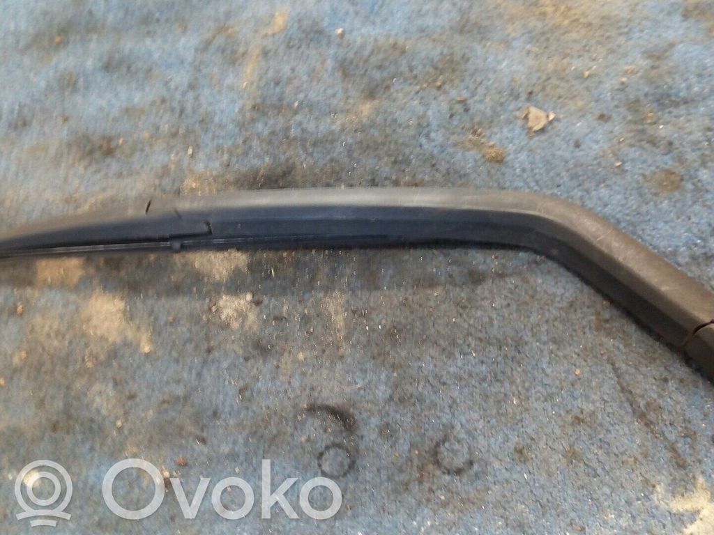Suzuki Celerio Brazo del limpiaparabrisas delantero 