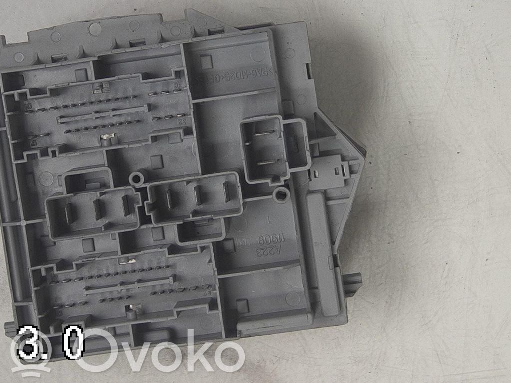 Fiat Ducato Ramka / Moduł bezpieczników 