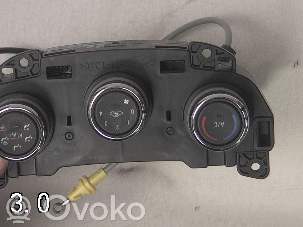 Climate control unit   42401630