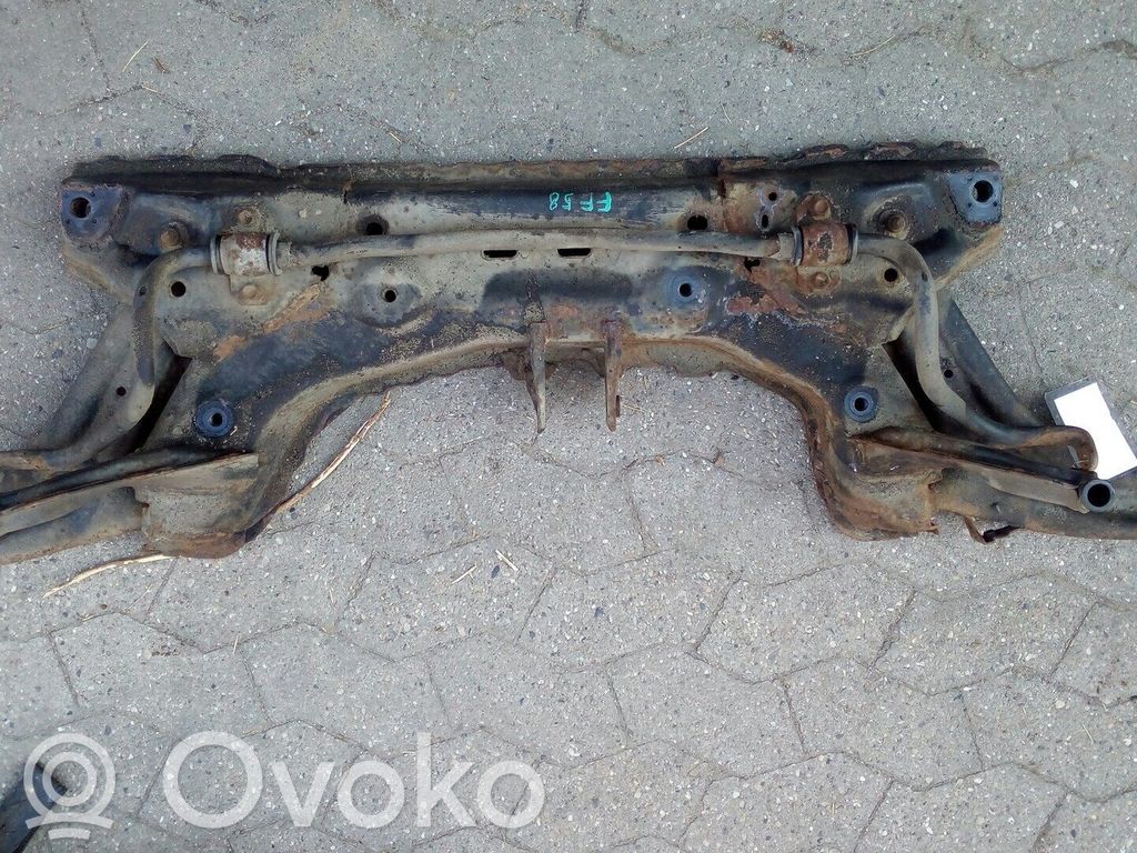 Priekinis traversas   D65134800