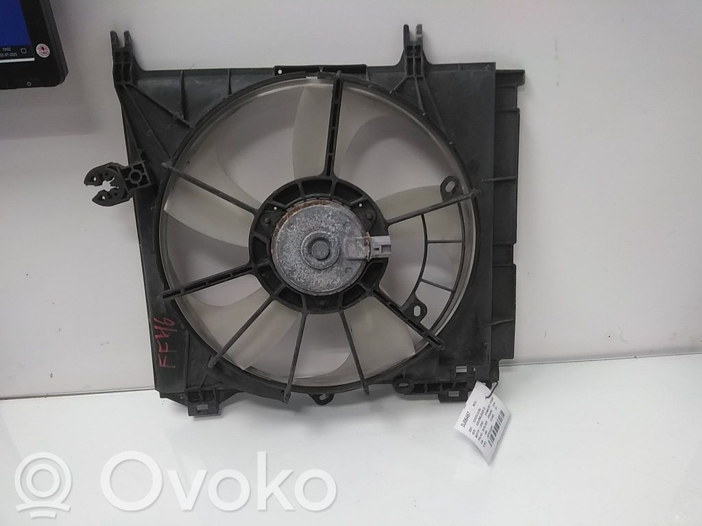 Toyota iQ Elektryczny wentylator chłodnicy 