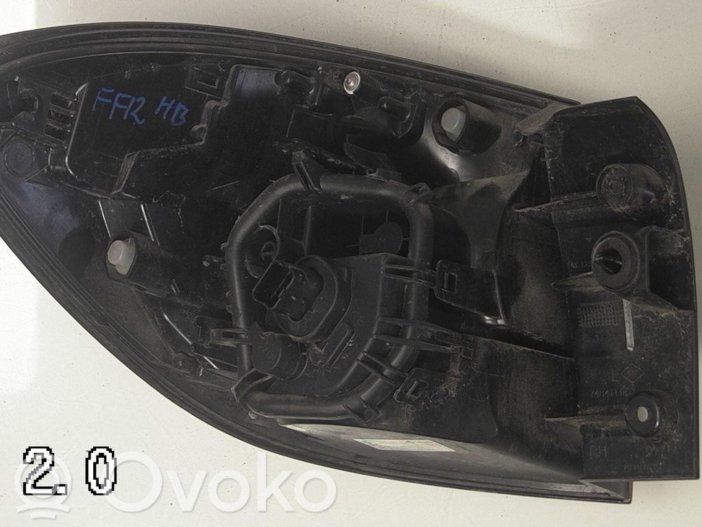 Renault Captur Takavalon polttimo 