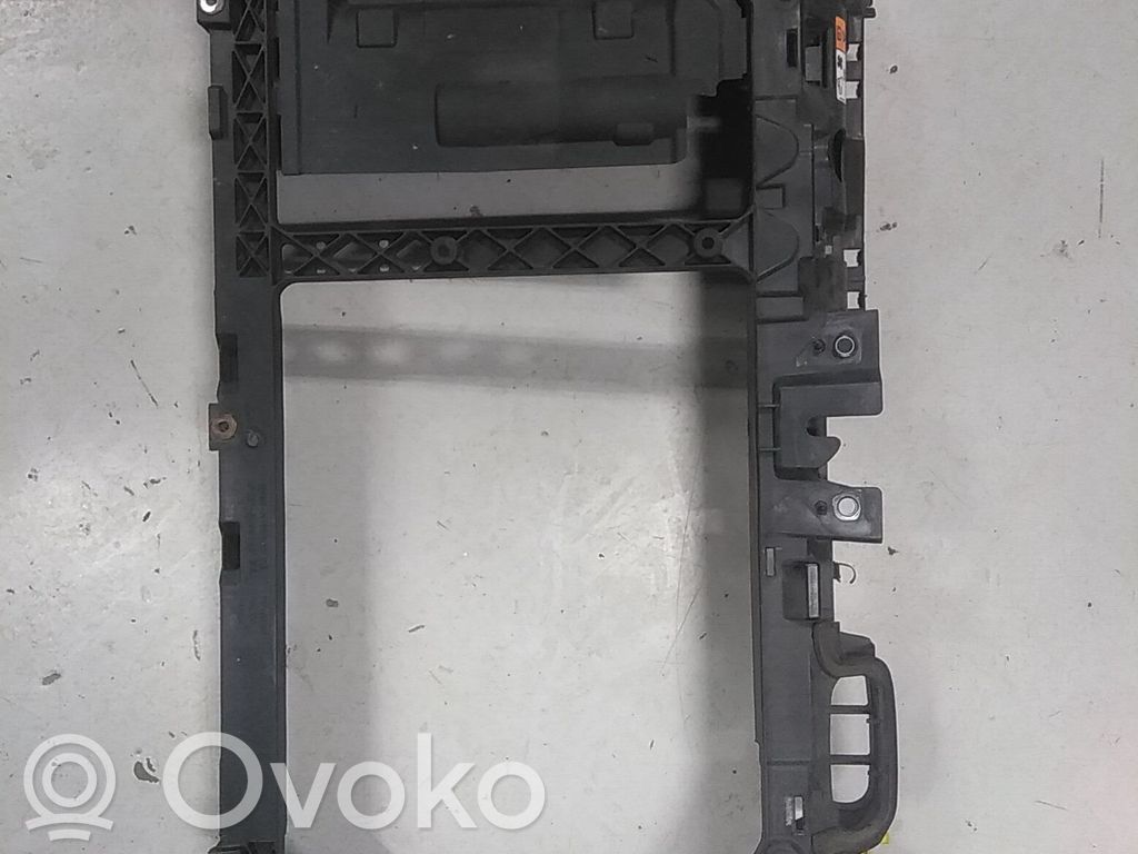 Ford Fiesta Osłona chłodnicy 