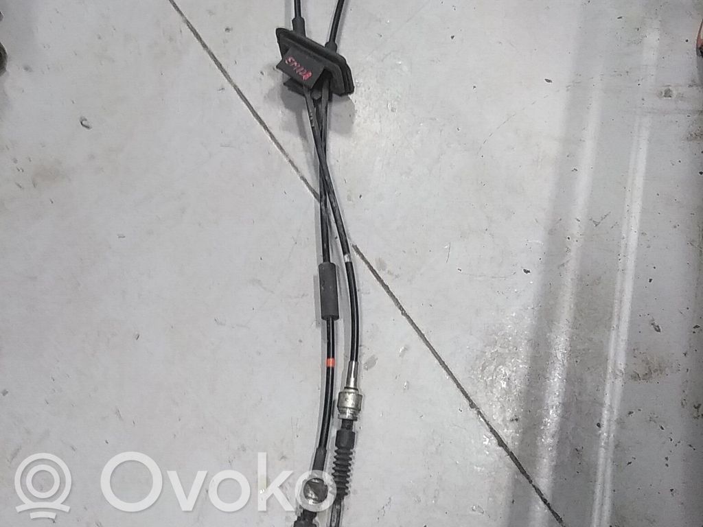 Gear shift cable linkage