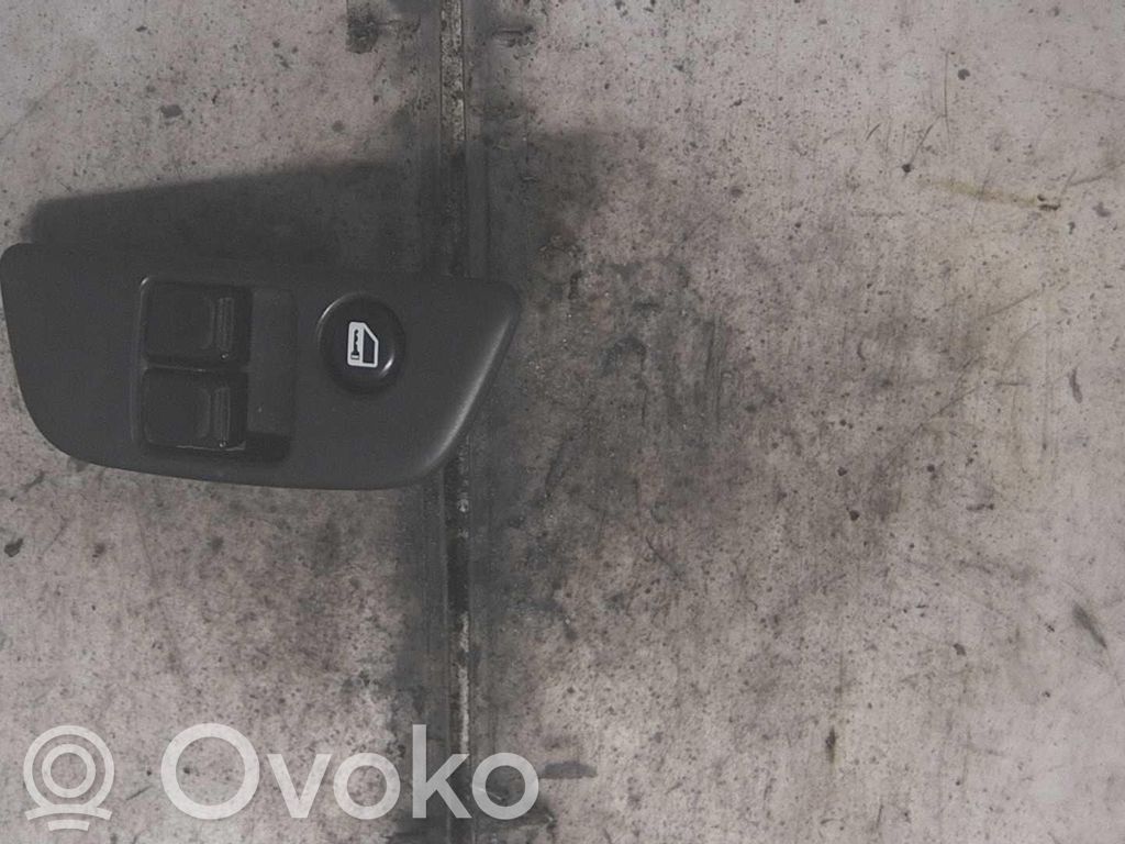 Suzuki Ignis Electric window control switch 