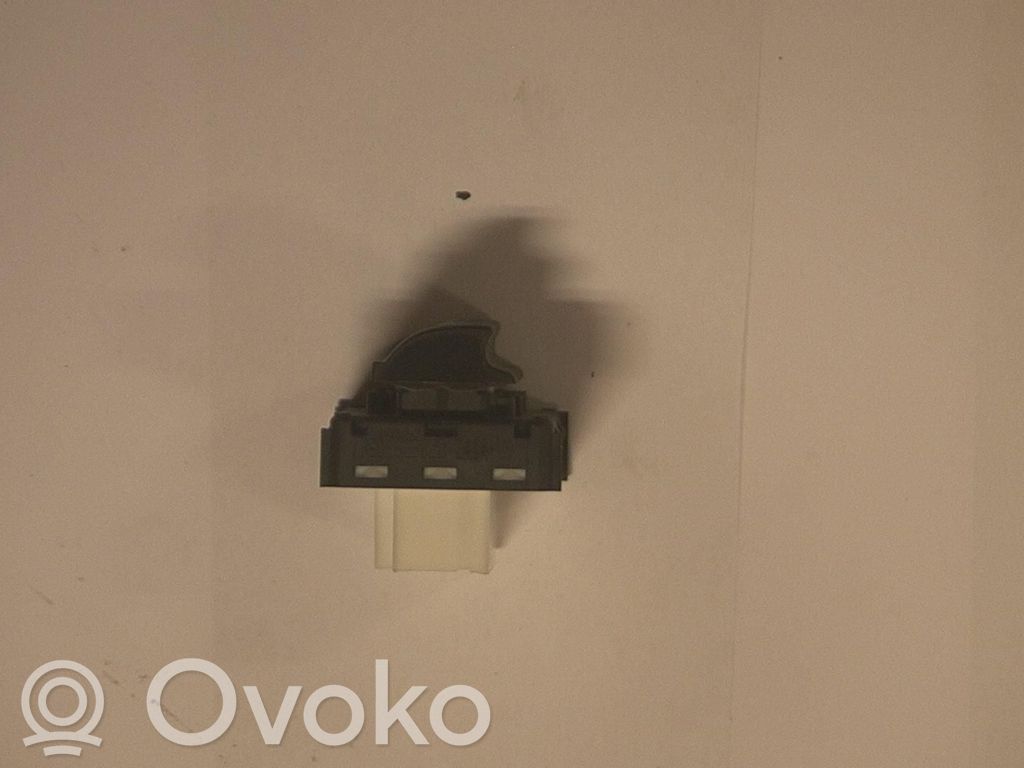Electric window control switch   2ELRUDER