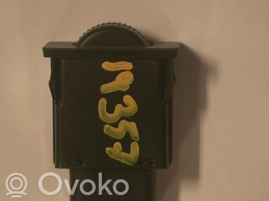 Headlight level height control switch