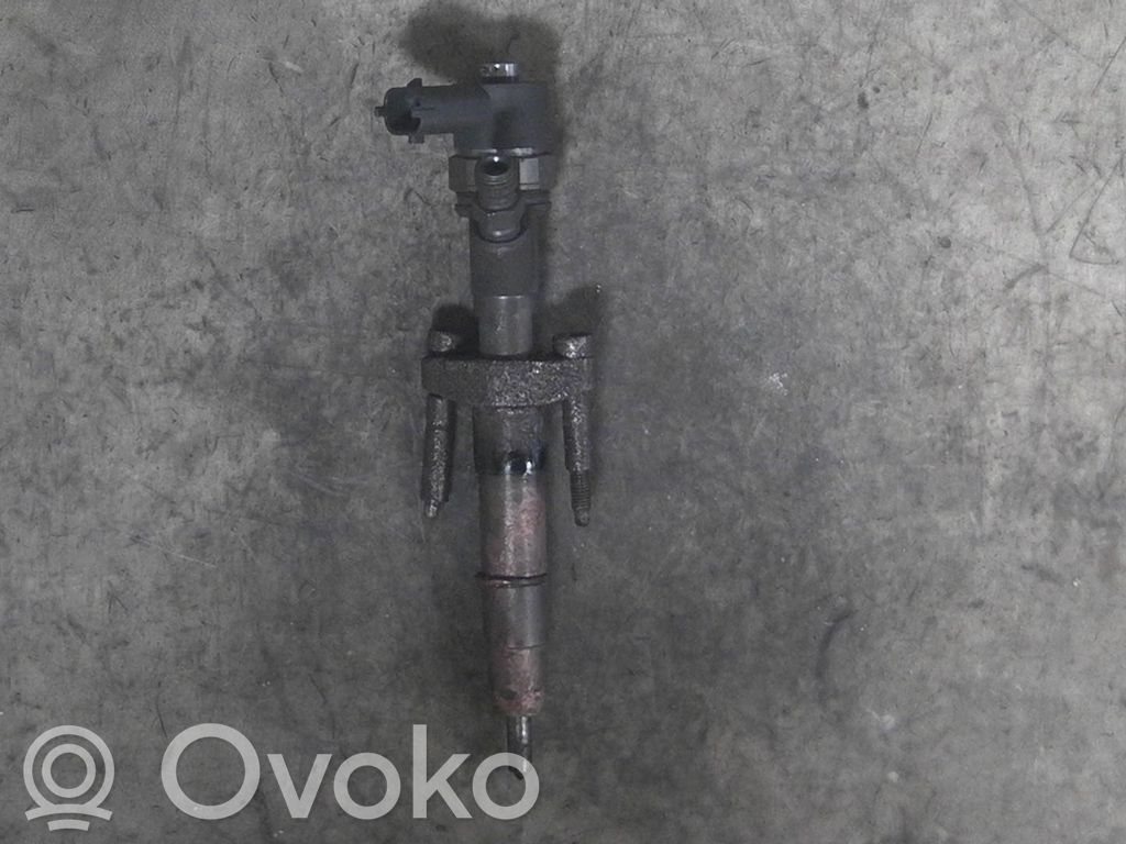 Opel Movano A Inyector de combustible 