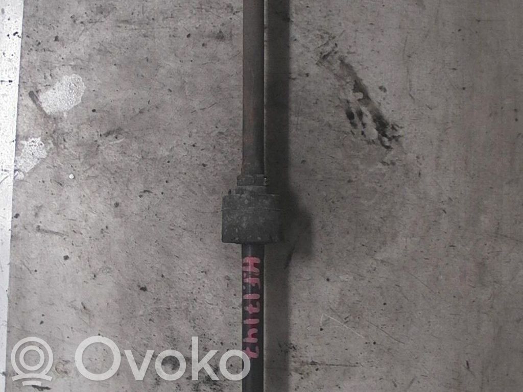 Etuvetoakseli