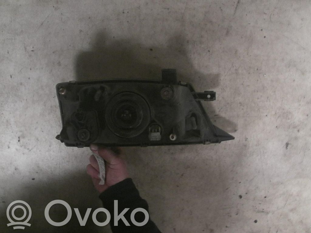 Suzuki Baleno EG Phare frontale 