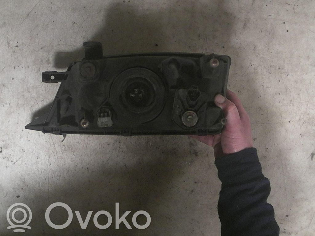 Suzuki Baleno EG Phare frontale 