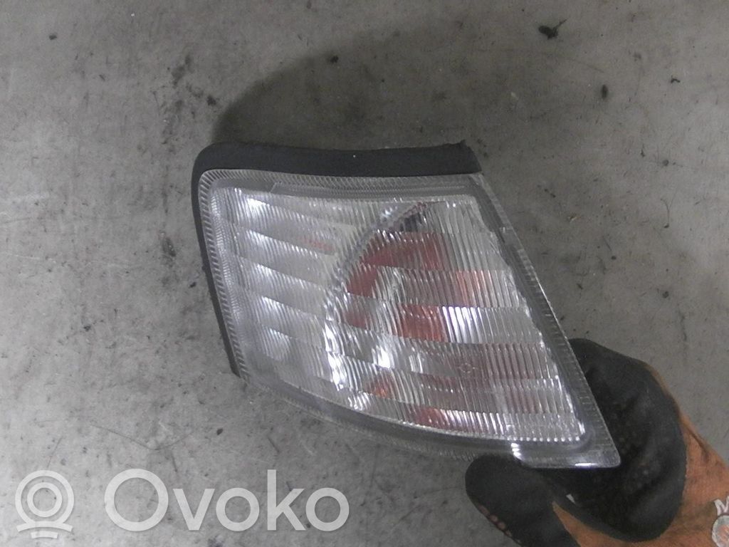 Nissan Primera Frontblinker 