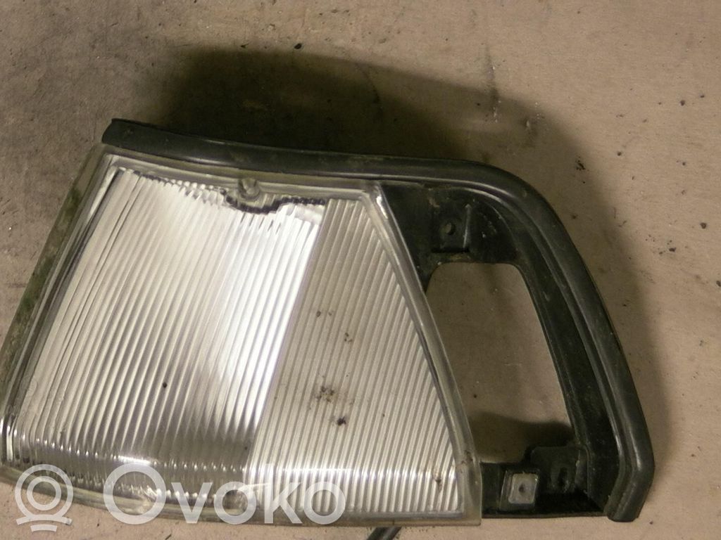 Toyota Corolla E80 Priekinis posūkio žibintas 