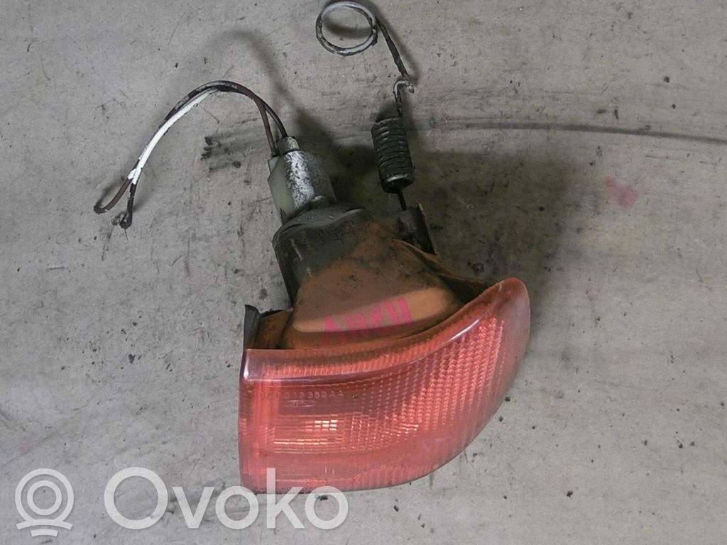 Ford Fiesta Передний поворотный фонарь 