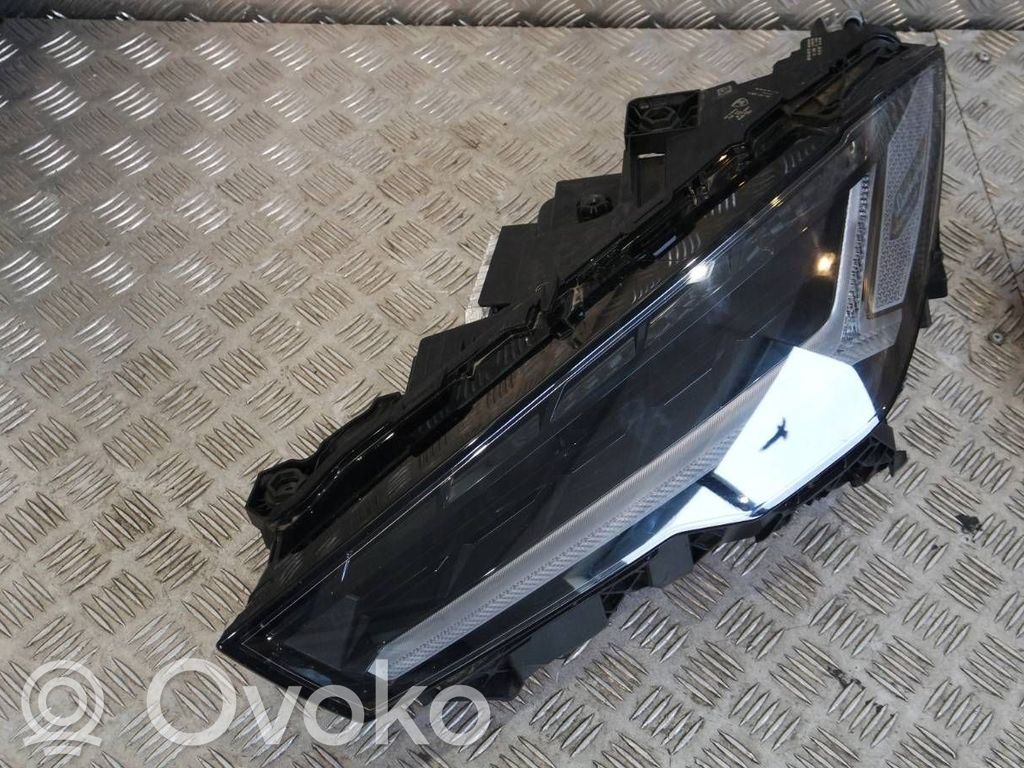 Lamborghini Urus Headlight/headlamp 