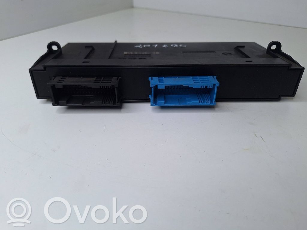 BMW 3 E90 E91 Komforta modulis 