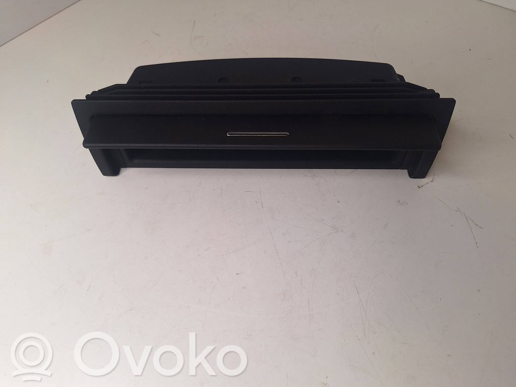 Dashboard storage box/compartment   307180000,8202188