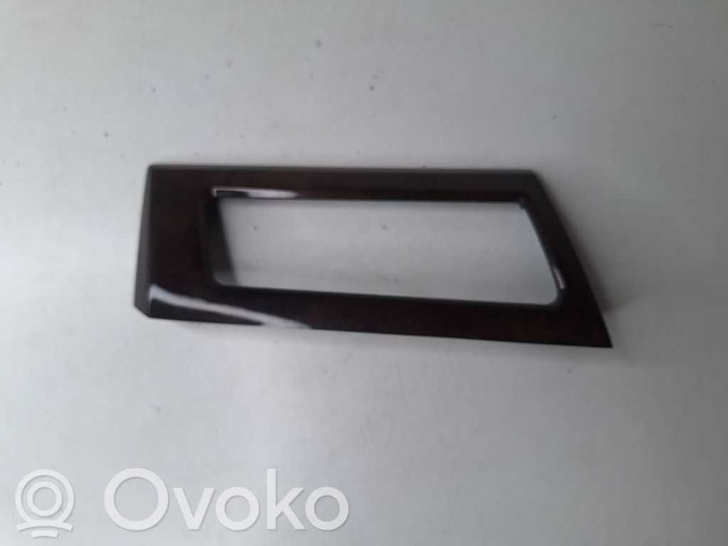BMW 5 E60 E61 Otros repuestos del interior 