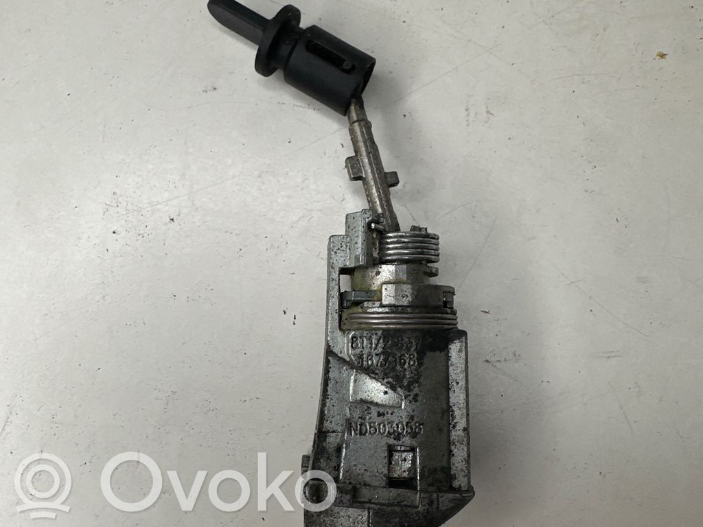 Klamka zewnętrzna drzwi przednich   8T12837,167168,N0503058