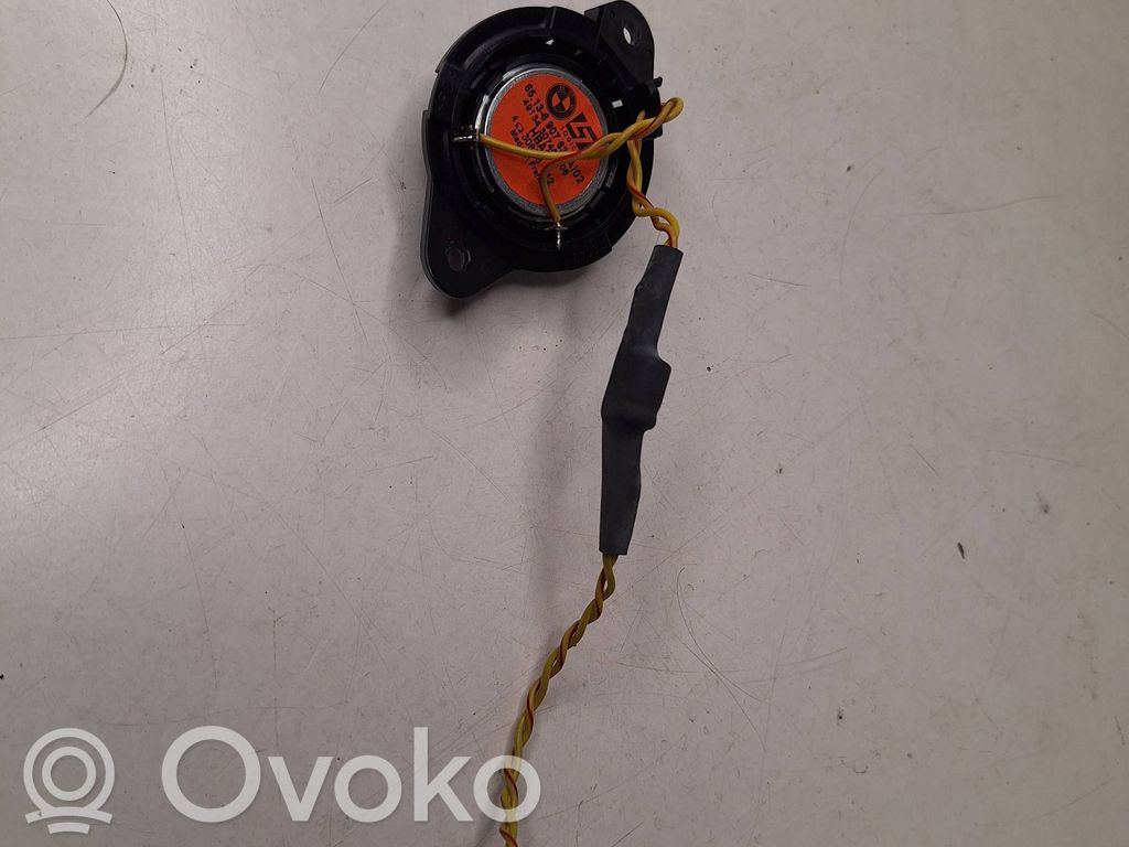 Altavoz de la puerta trasera   6907639