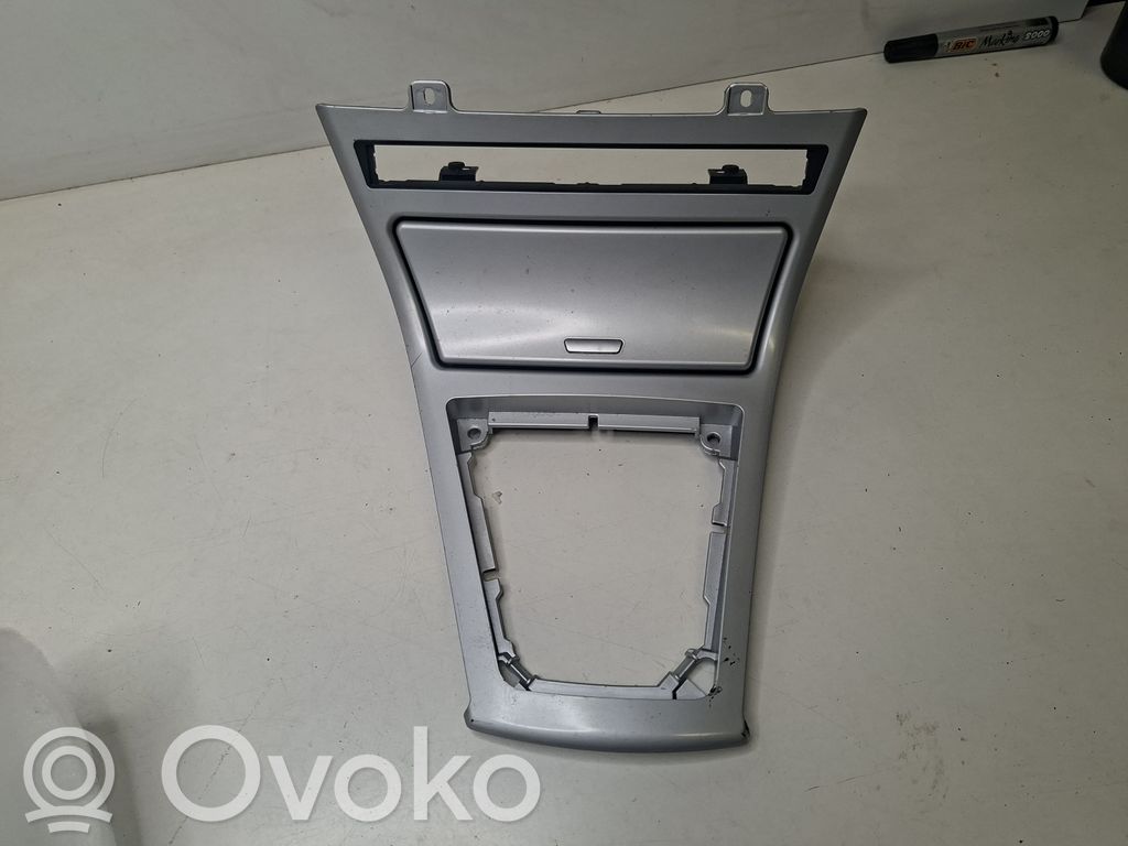 BMW X3 E83 Gear shifter surround trim plastic 