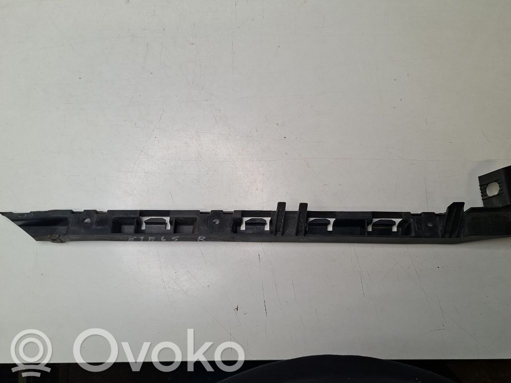 Rear bumper mounting bracket   8245314