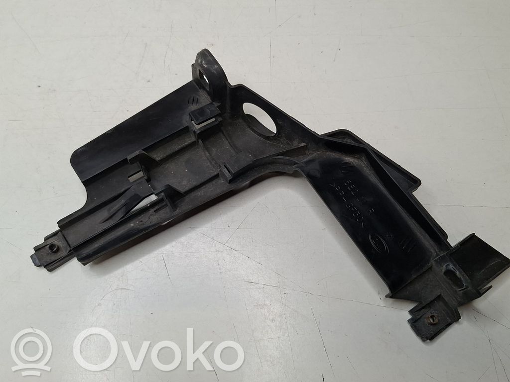 BMW 3 E46 Headlight/headlamp mounting bracket 