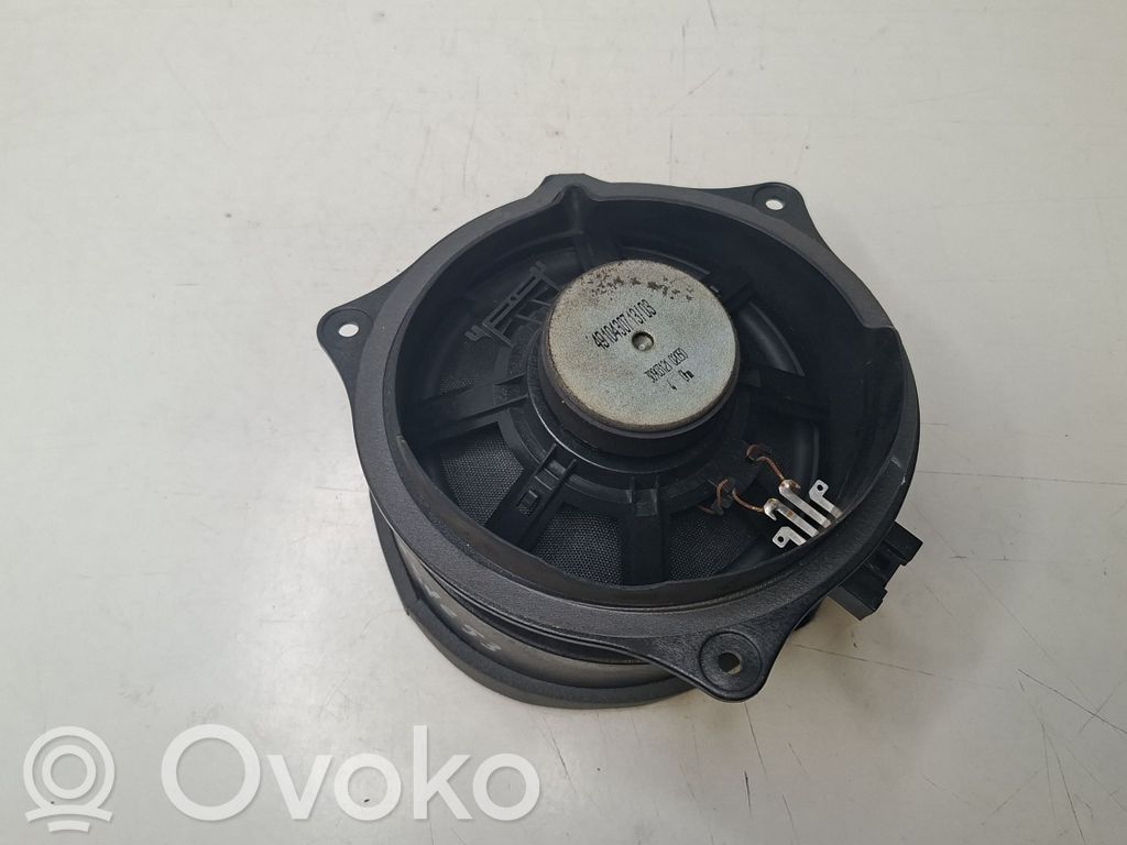 Etuoven kaiutin   8379567,4913430811