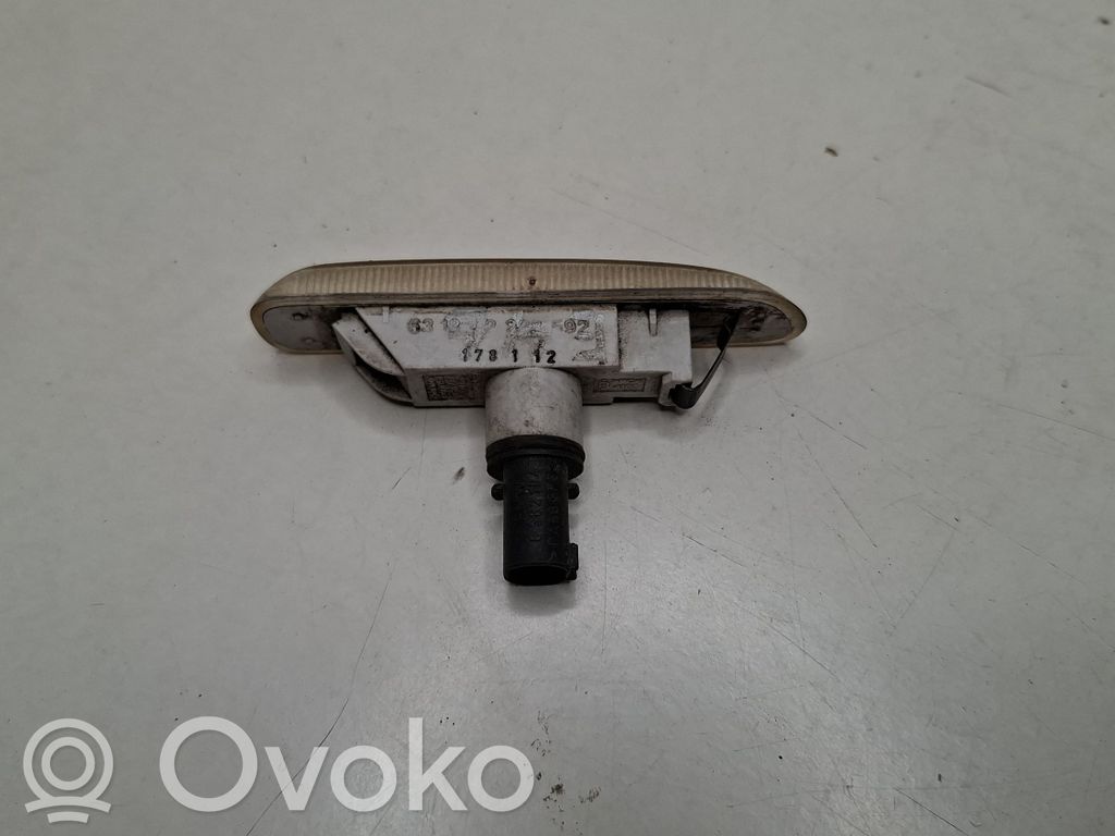 BMW 3 E46 Front fender indicator light 