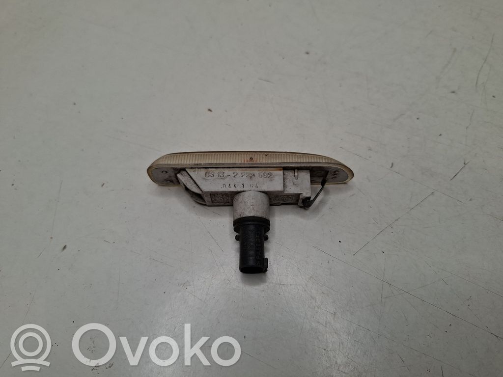BMW 3 E46 Front fender indicator light 