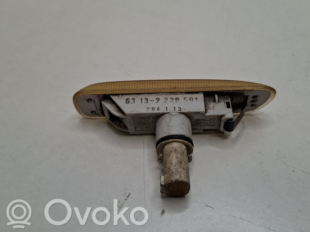 BMW 3 E46 Front fender indicator light 