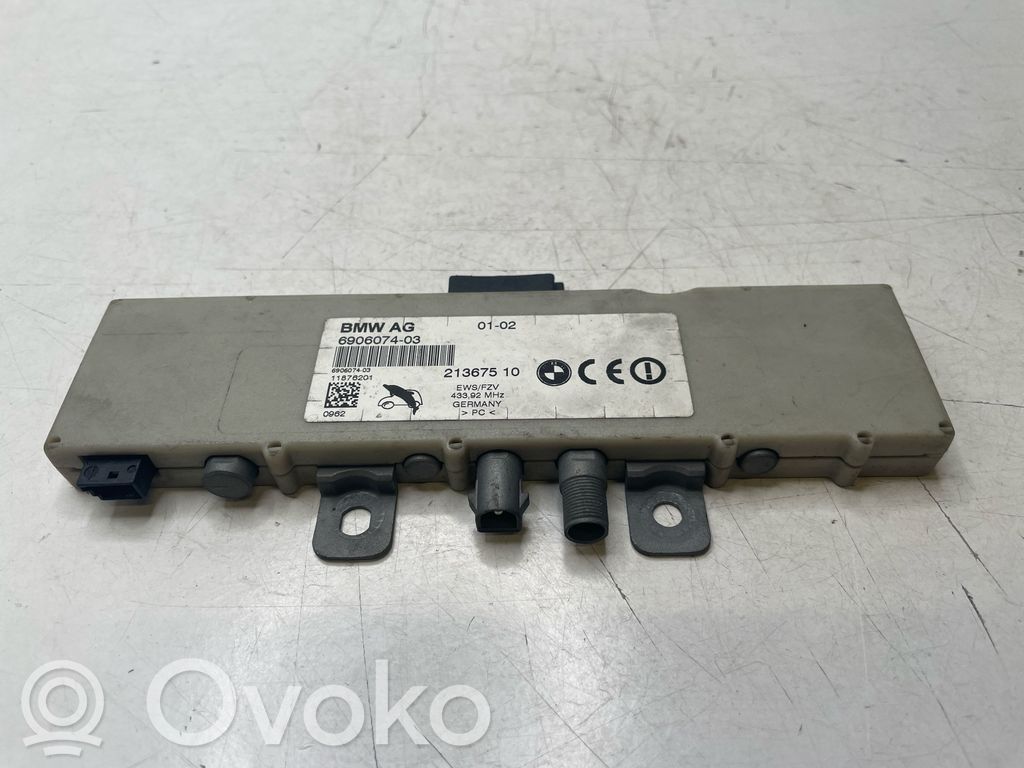 BMW 3 E46 Amplificator antenă aeriană 